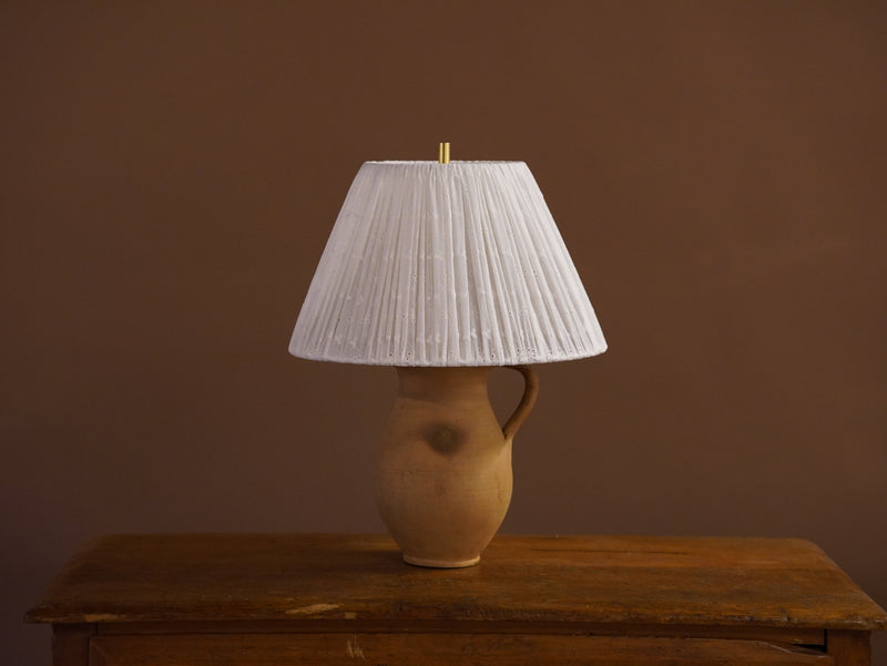 The One-Armed Lacey One